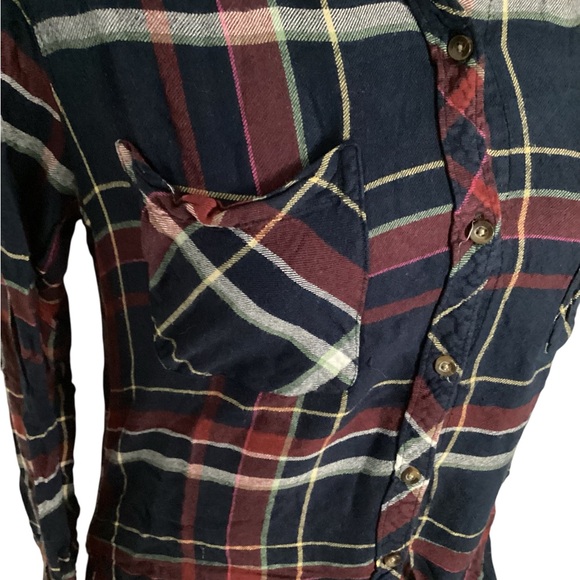 Abercrombie & Fitch Small Navy and Red Plaid Button Up Collared Shirt - Picture 2 of 10